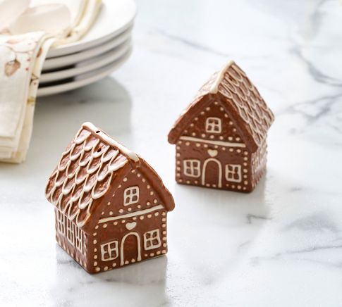 Gingerbread House Place Card Holders Set Of Pottery Barn