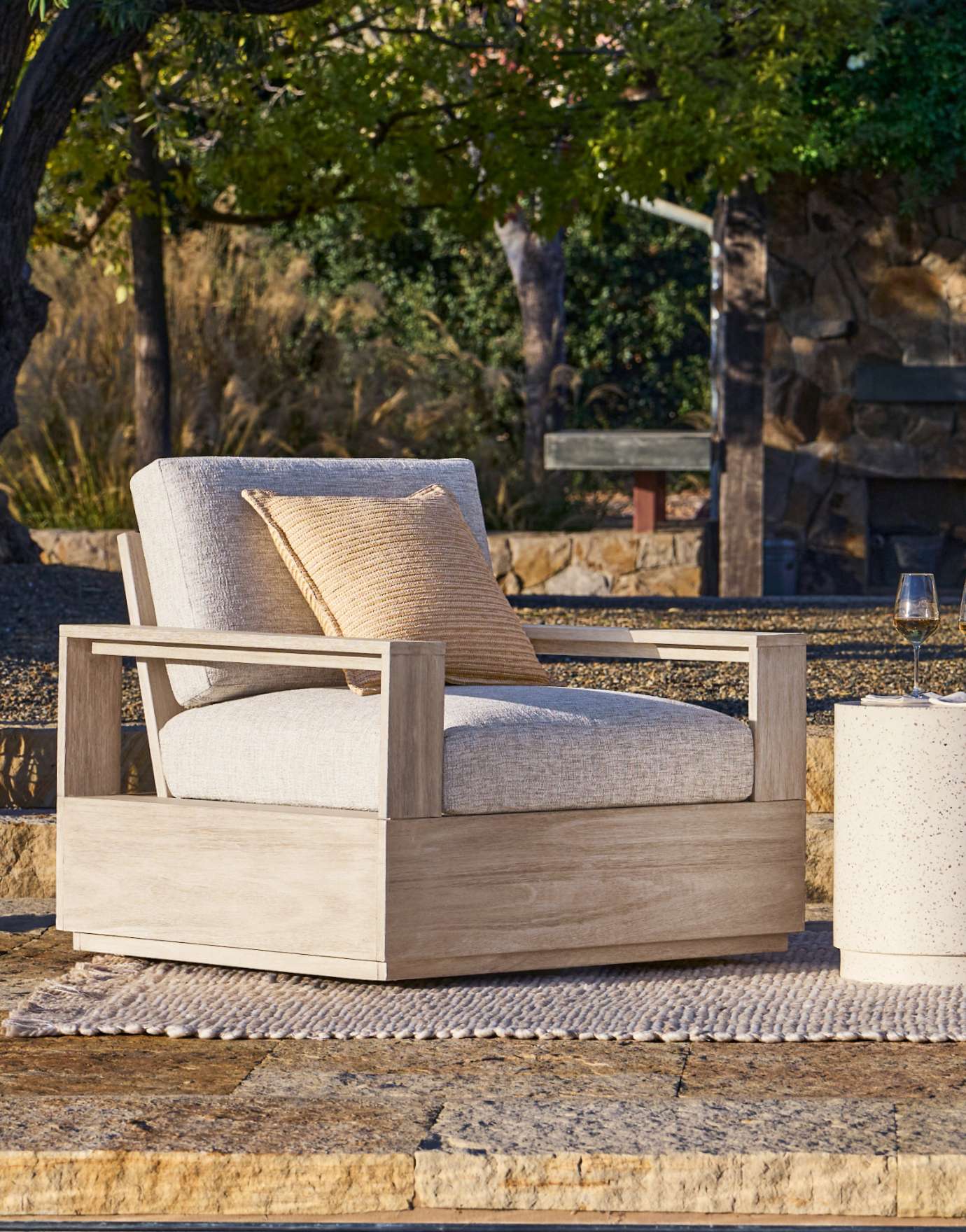 Outdoor Swivel & Motion Chairs