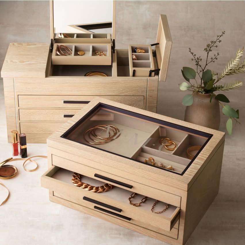 Jewelry Boxes & Travel