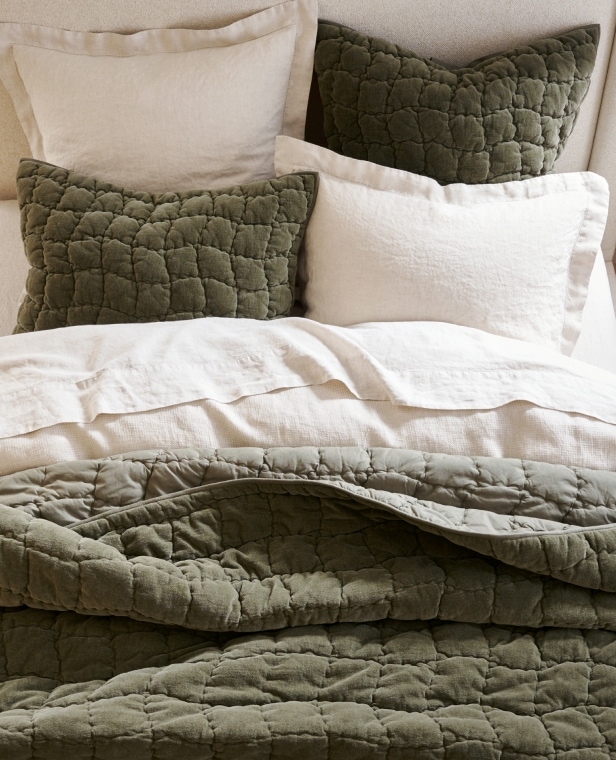 In Stock Bedding