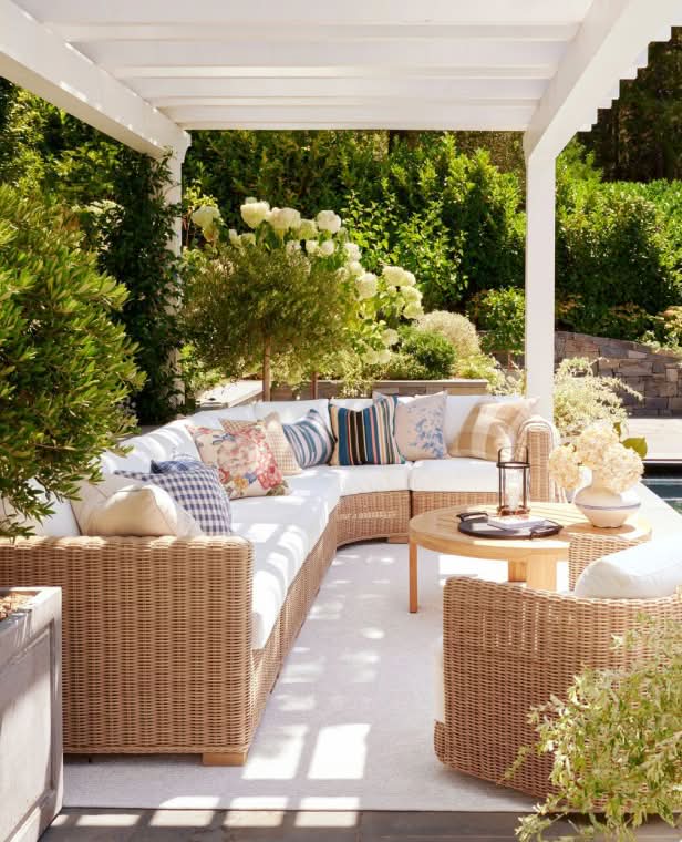 Outdoor Furniture Set Savings: Up to 10% off