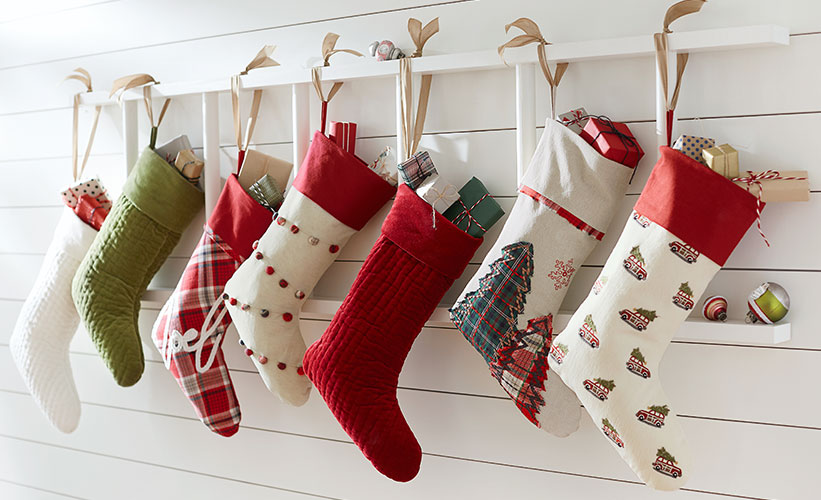 How To Hang Stockings Without Nails, No Fireplace Stocking Holders