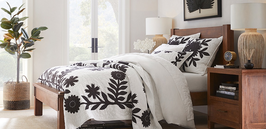pottery barn queen bed set