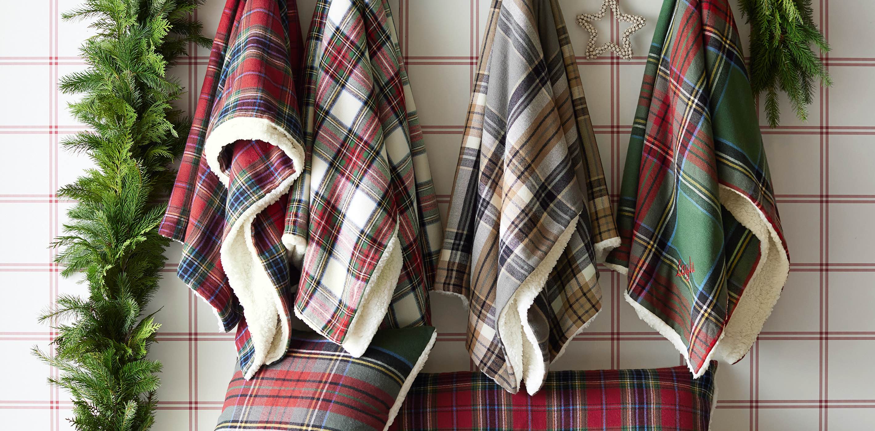 THE GIFT OF PLAID TIDINGS
