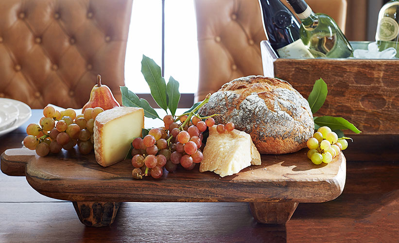 How To Host a Charcuterie & Cheese Party