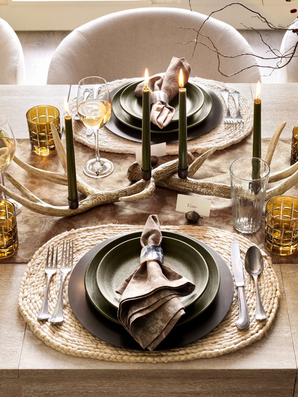 OUR FAVORITE TABLE SETTINGS