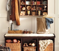 how-to-arrange-accessories-in-an-entryway_3 how-to-arrange-accessories-in-an-entryway_3