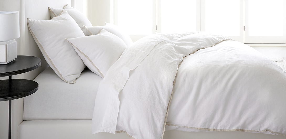 Contrast Flange Duvet Cover & Shams