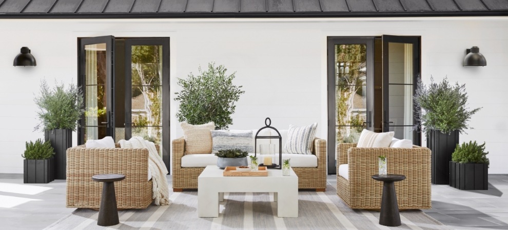 Huntington Pomona Outdoor Lounge