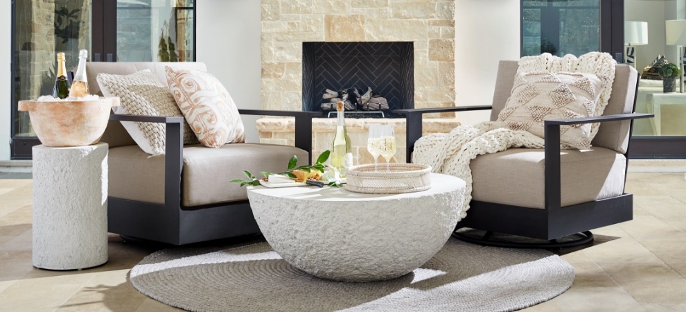 Outdoor Lounge