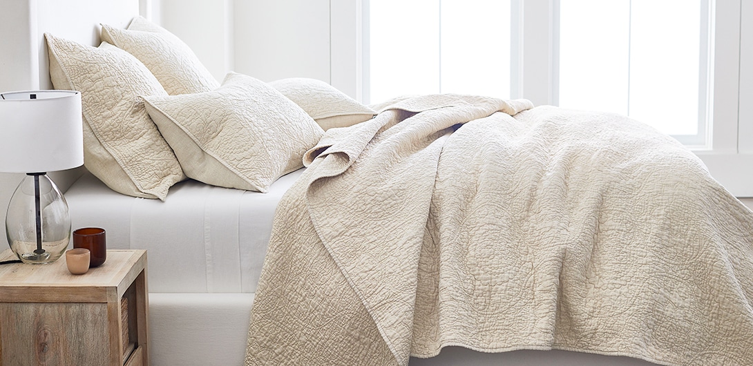 Floral Stitch Quilt & Shams