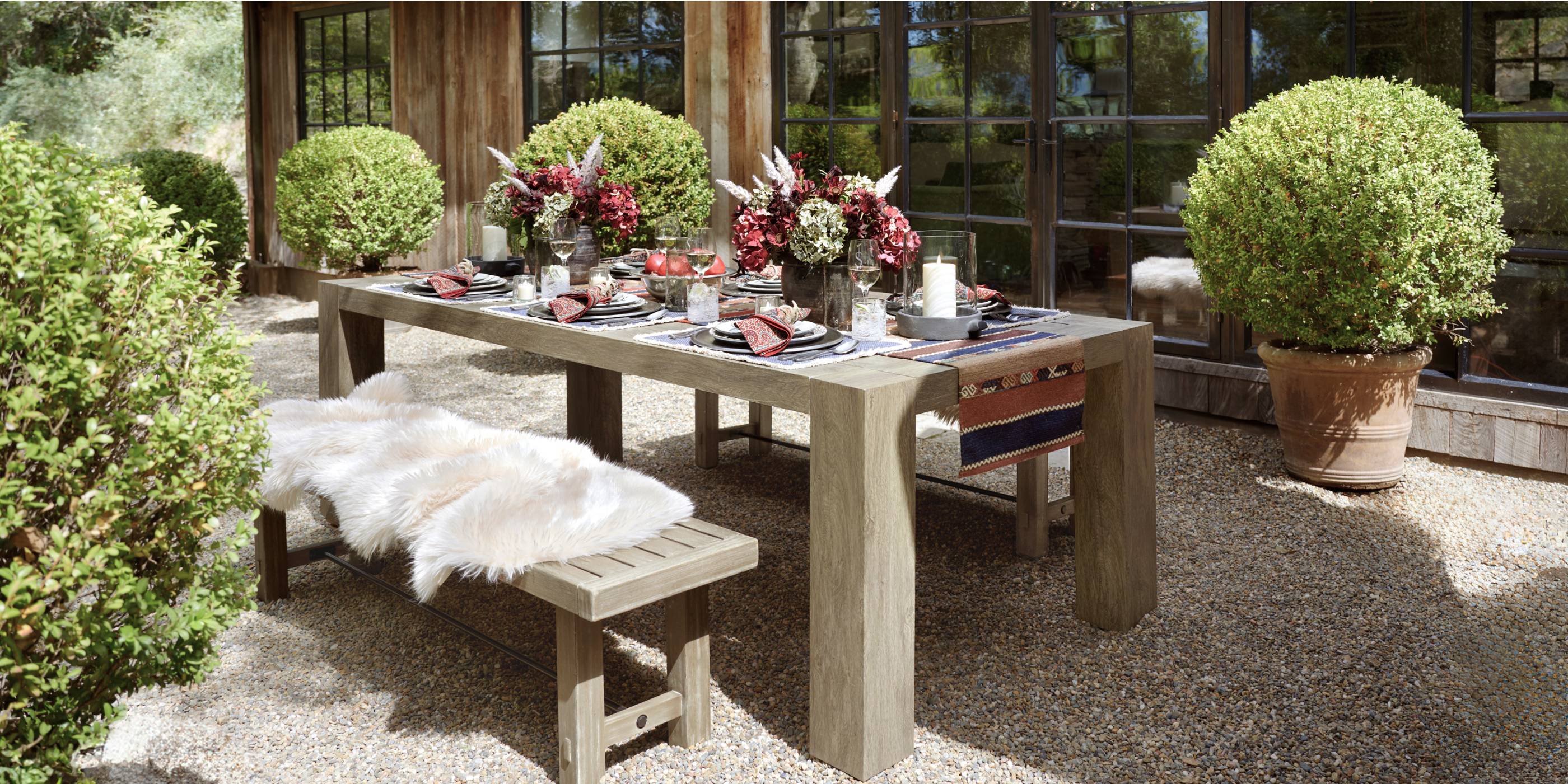 Outdoor Dining Tables