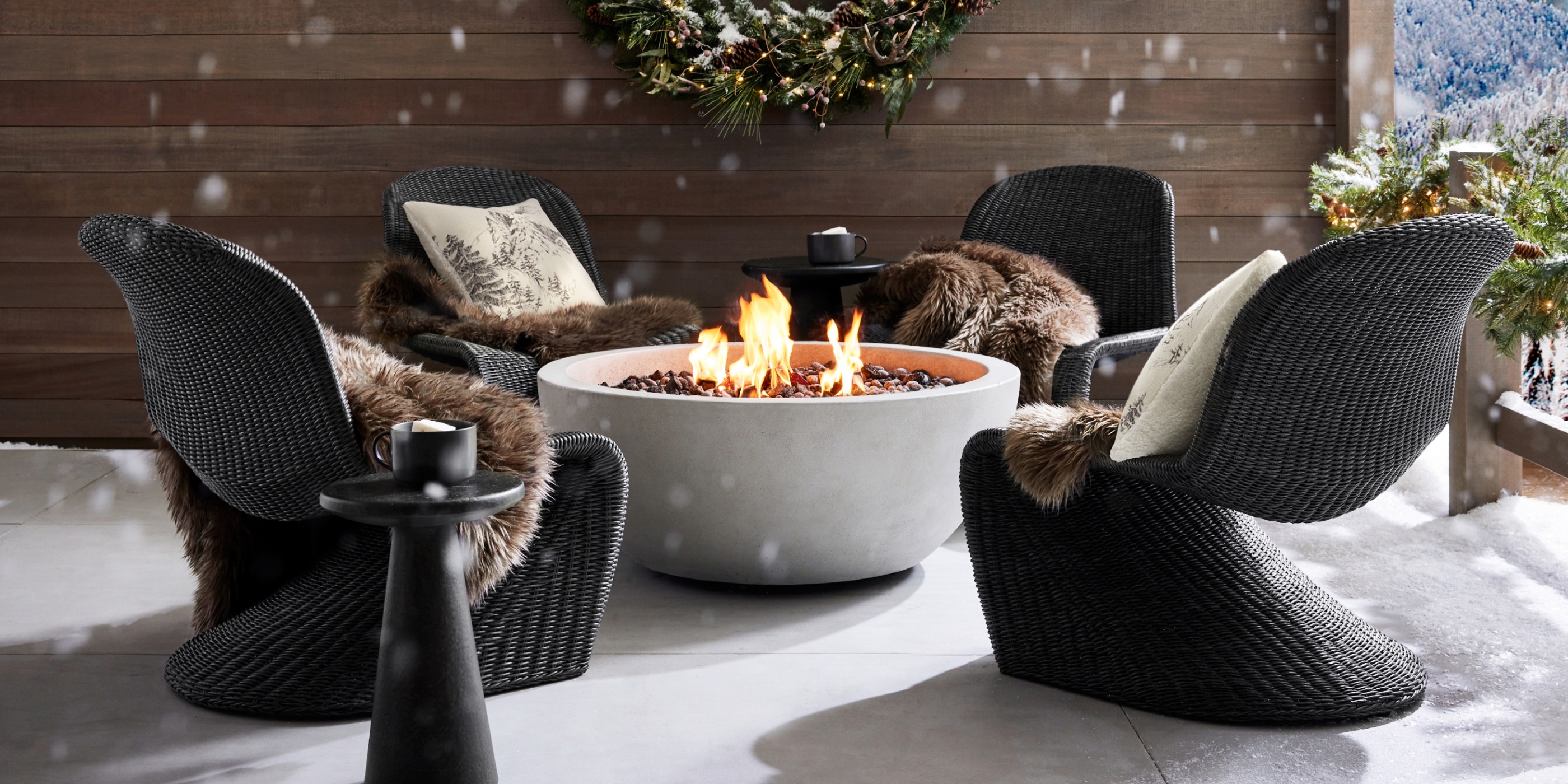 Outdoor Lounge