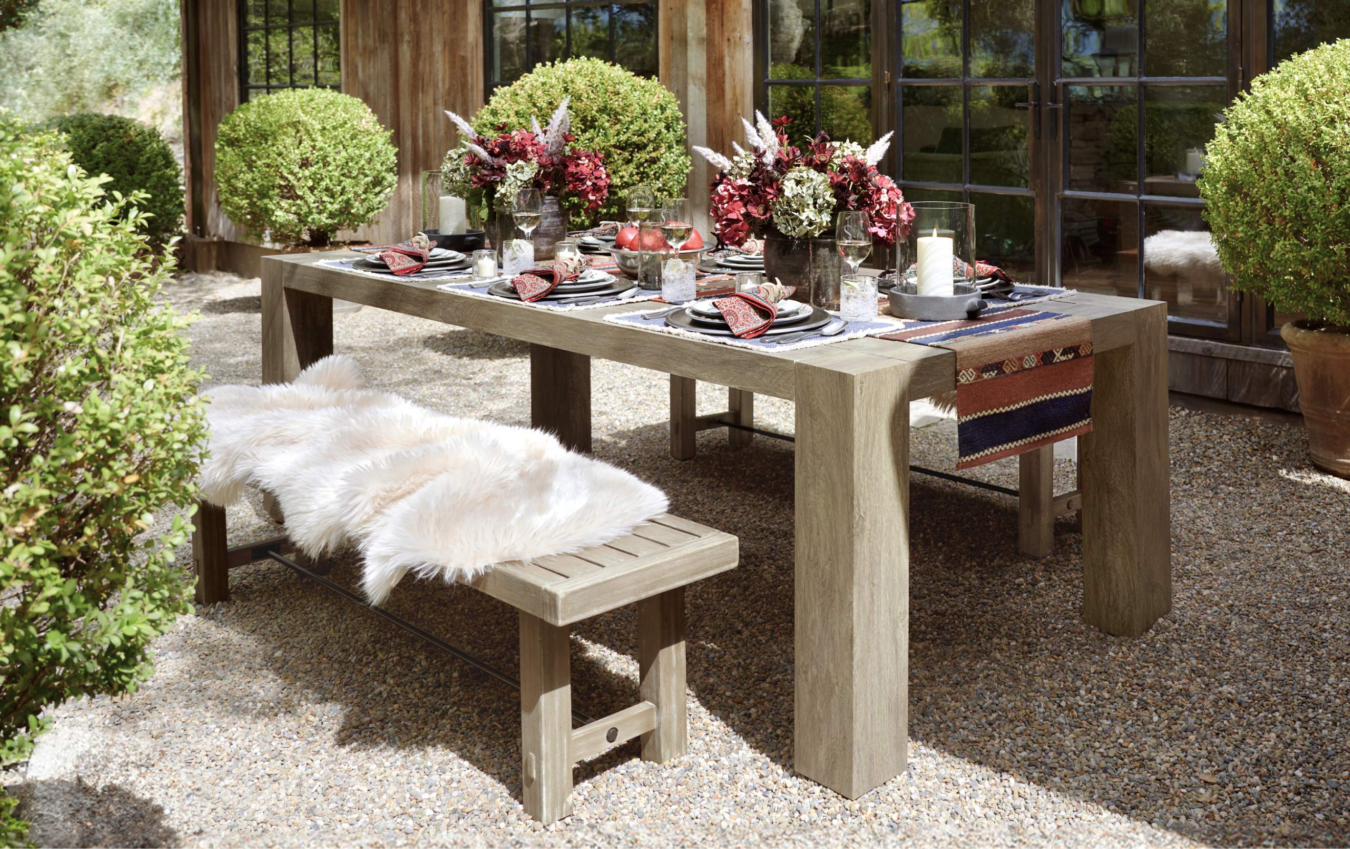 Outdoor Dining Tables