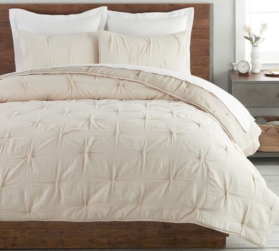 Neutral Bedding | Pottery Barn