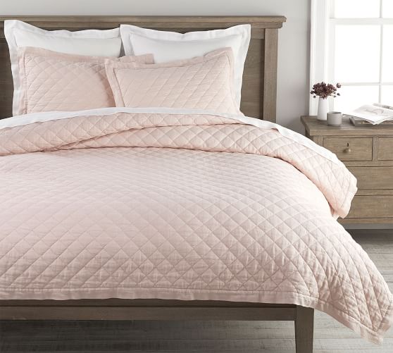 Quilts & Coverlets | Pottery Barn