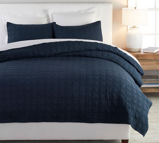 Quilts & Coverlets | Pottery Barn