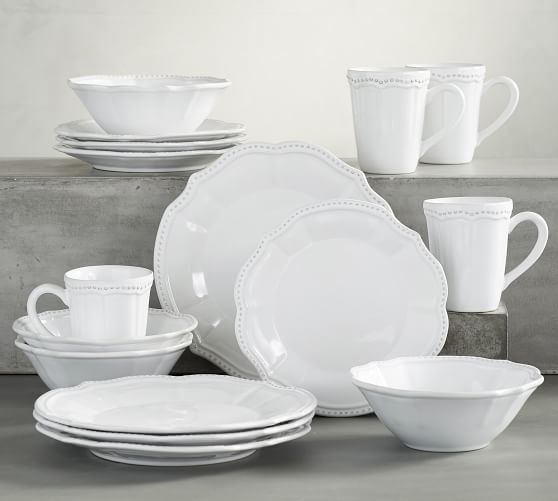 莱拉手工制作的Stoneware 16件套餐具