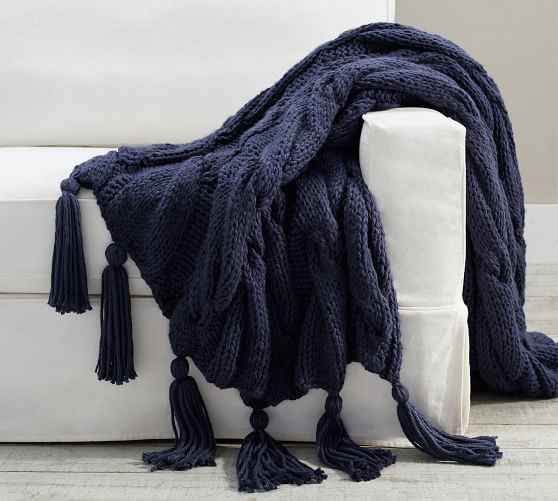 bluma chunky knit tassel throws