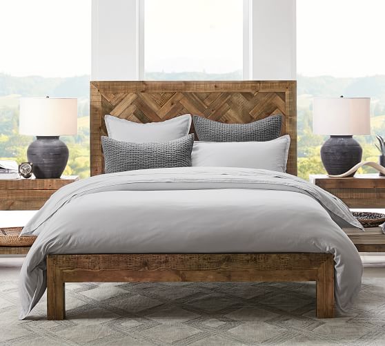 Hensley Reclaimed Wood Platform Bed, What Type Of Bedding For Platform Bed