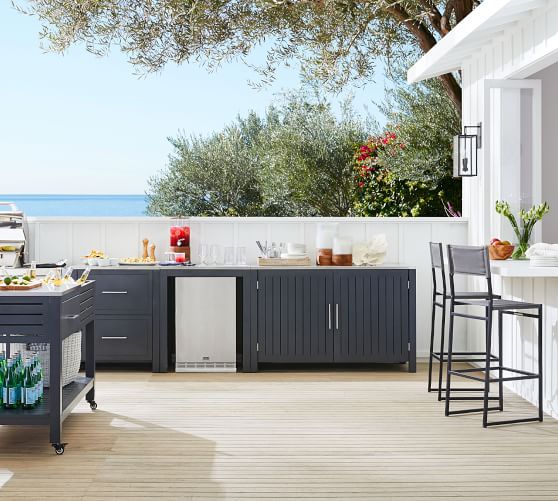 moveable outdoor kitchen
