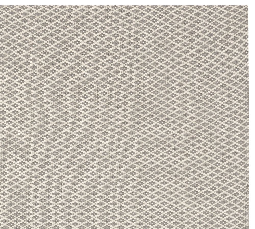 Basic Diamond Recycled Yarn Indoor/Outdoor Rug Pottery Barn