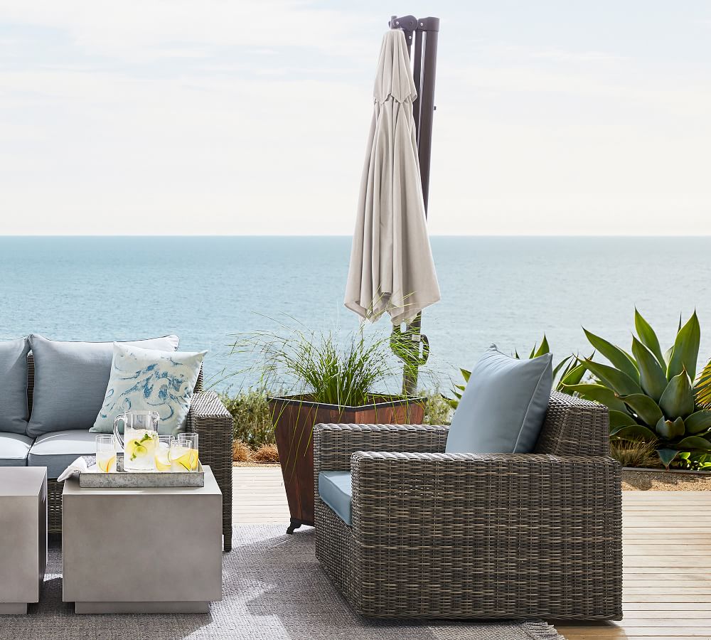 Round Sunbrella® Aluminum Cantilever Umbrella Outdoor Umbrellas