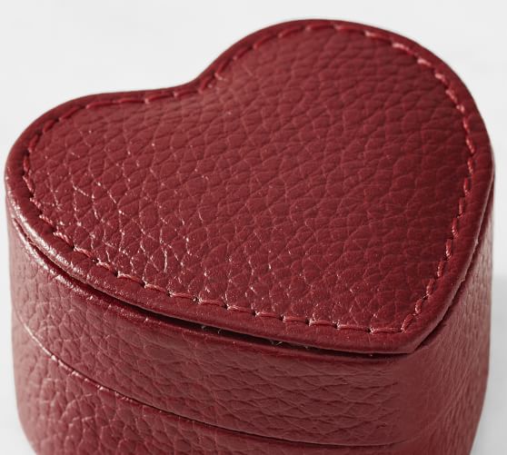 Quinn Heart Shaped Leather Jewelry Box 