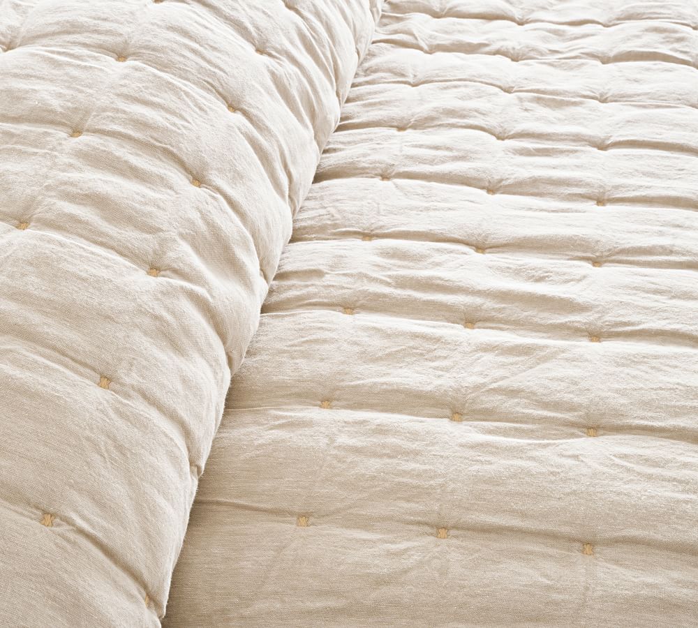 Tufted Cotton/Linen Quilt Pottery Barn