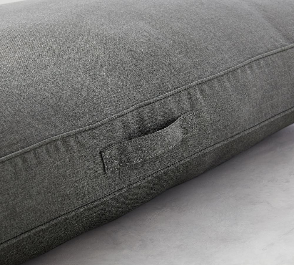 Sunbrella Indoor/Outdoor Pet Bed Pottery Barn