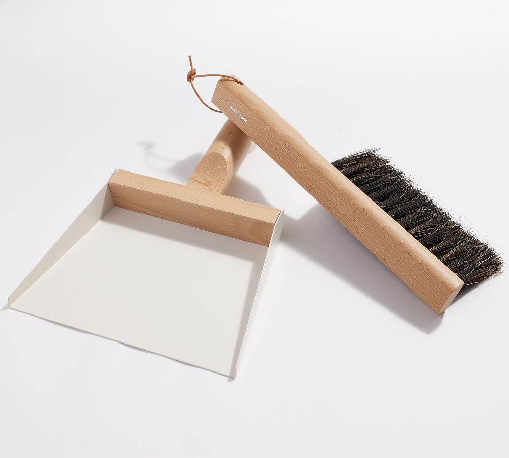 long arm Dustpan and Brush wooden and metal set garden home office new easy use 