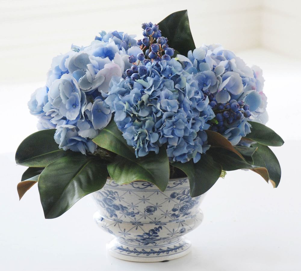 Faux Hydrangea and Blueberry in Ceramic Pot Artificial Flowers