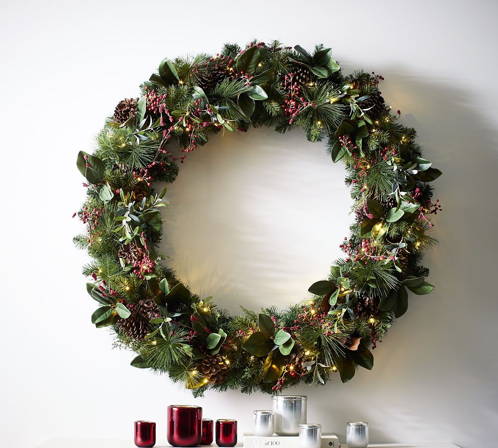 Pre-lit Faux Pine & Berries Wreath & Garland 