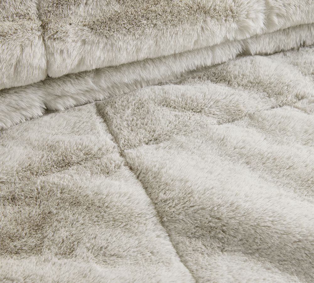 Alpine Faux Fur Quilt Pottery Barn