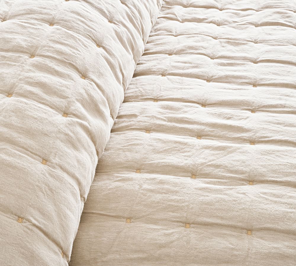 Tufted Cotton/Linen Quilt Pottery Barn