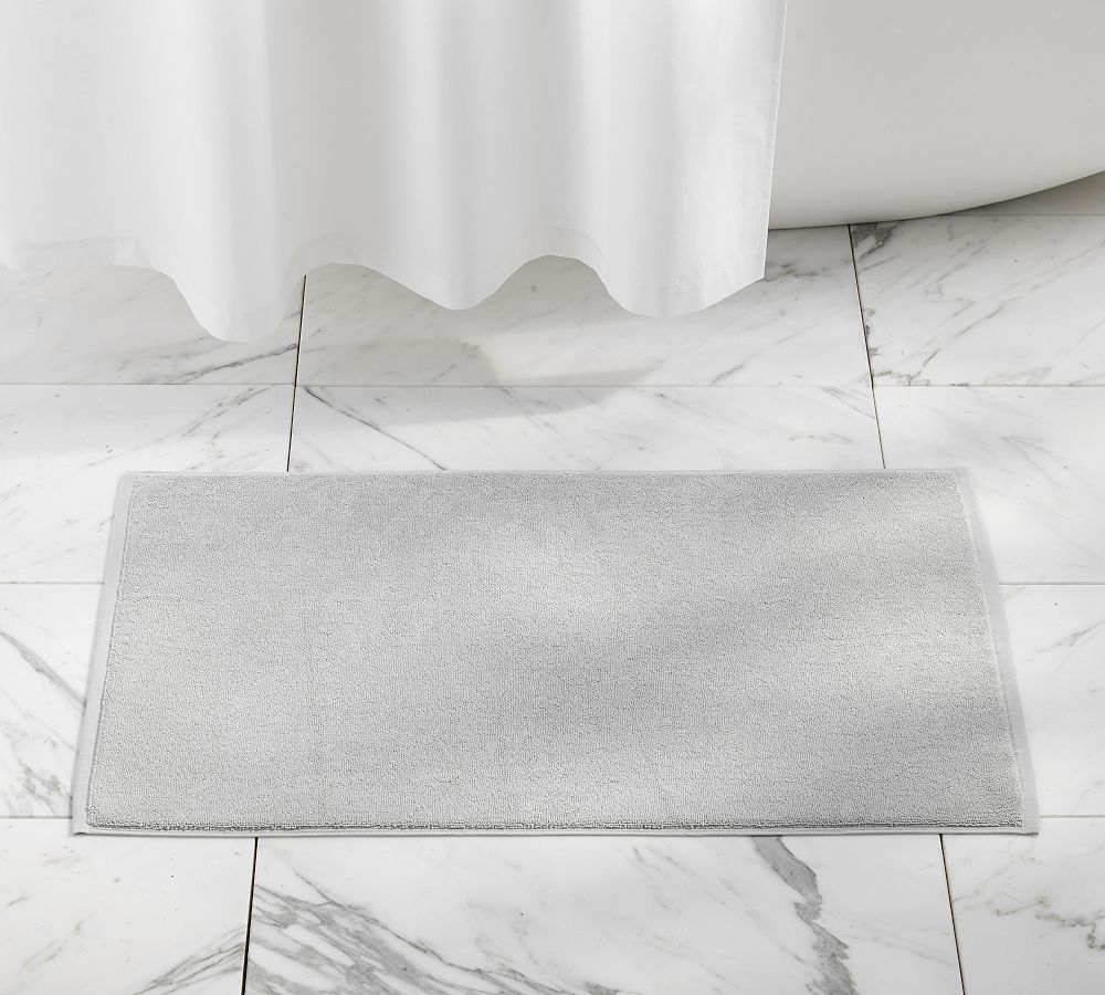 Julia Berolzheimer Tufted Organic Bath Mat