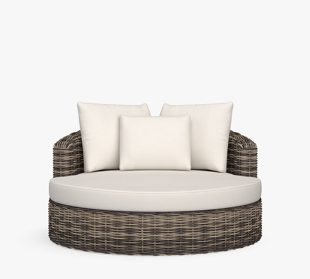Huntington Wicker Round Swivel Outdoor Daybed