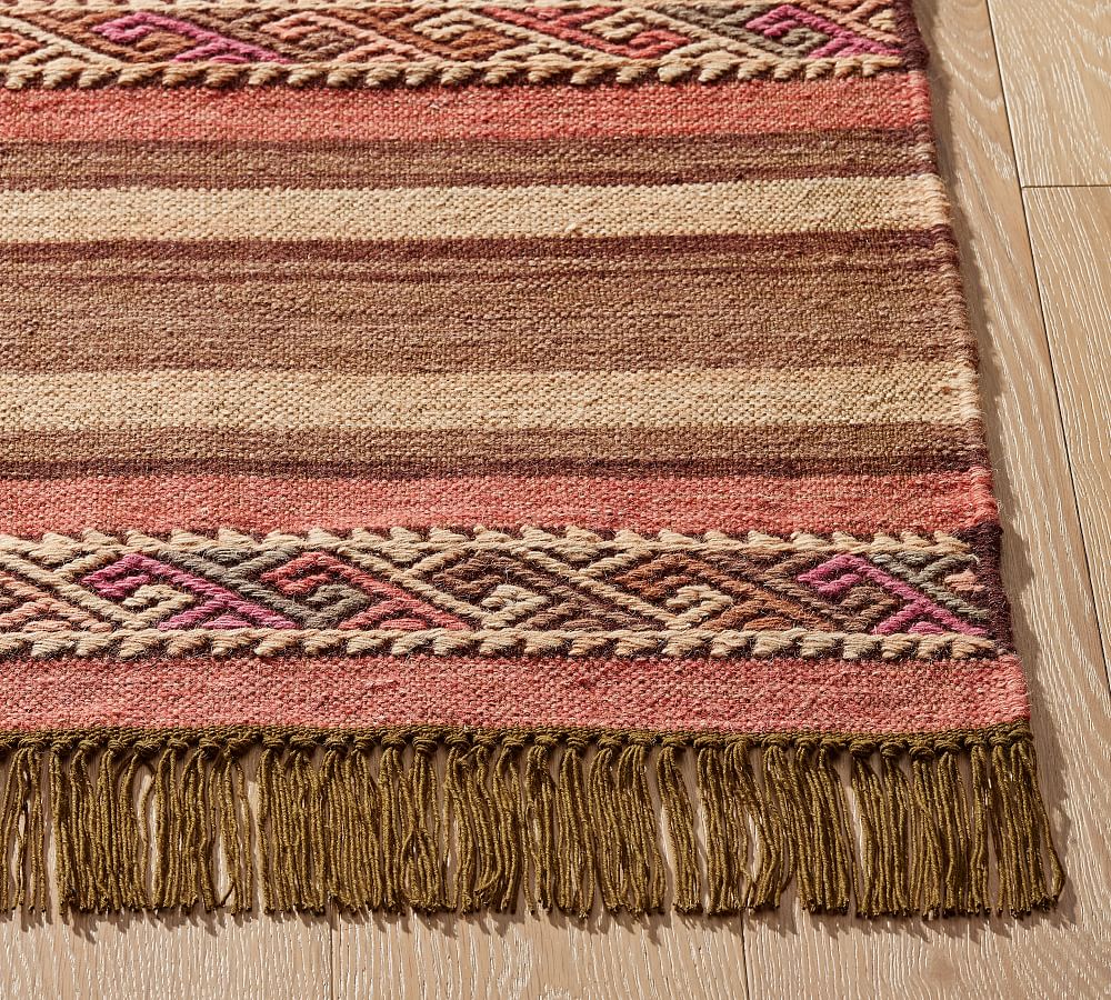 Brookwood Rug Swatch - Free Returns Within 30 Days