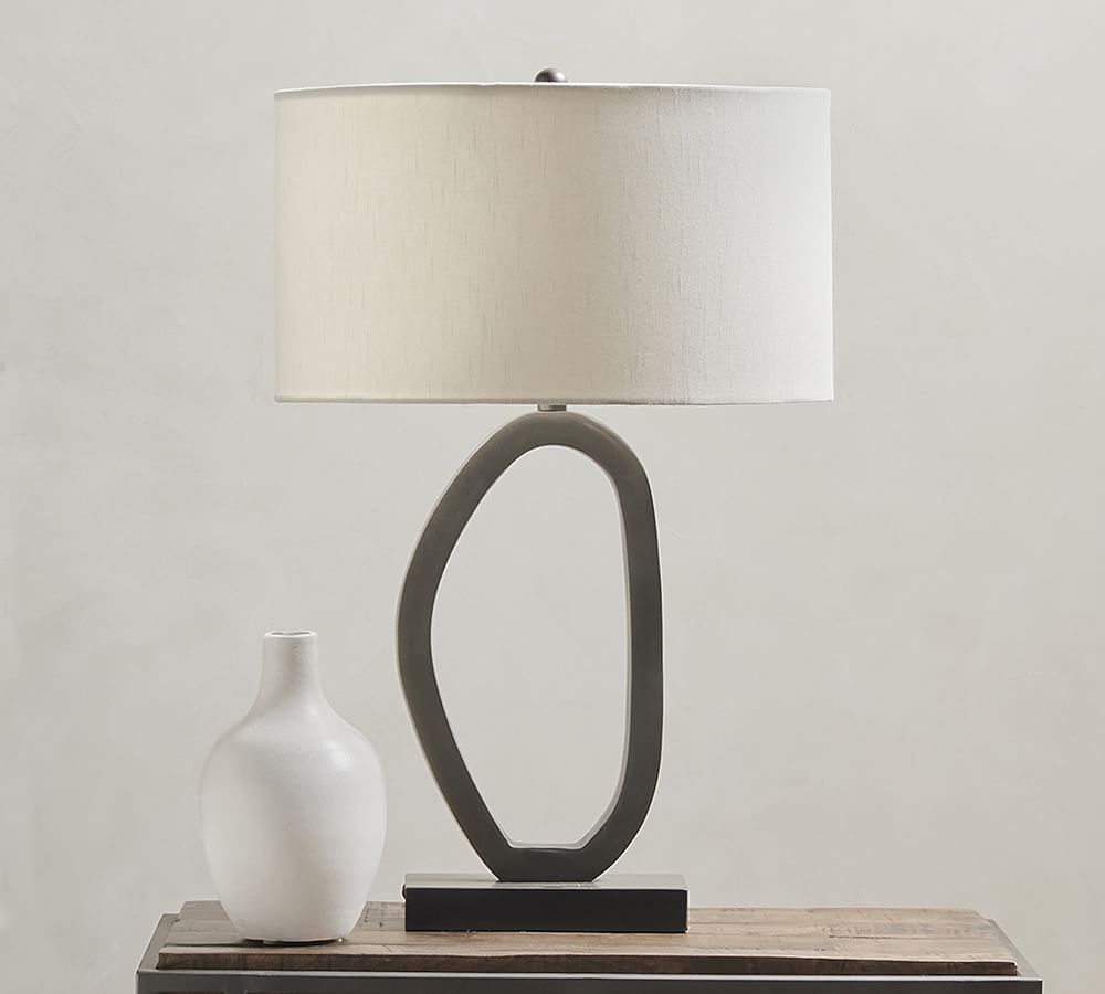 Jasia Metal Table Lamp