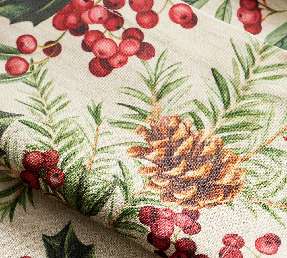 Holly Berry Napkins- Set of 4