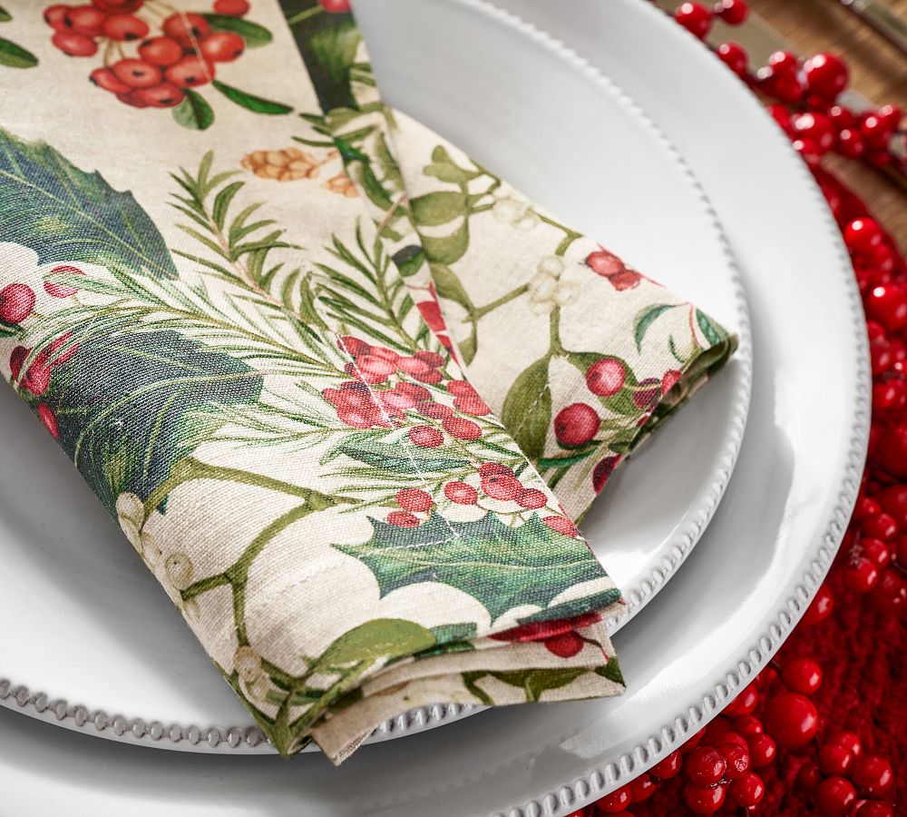 Holly Wreath Embroidered Dinner Napkins - Oatmeal Lace