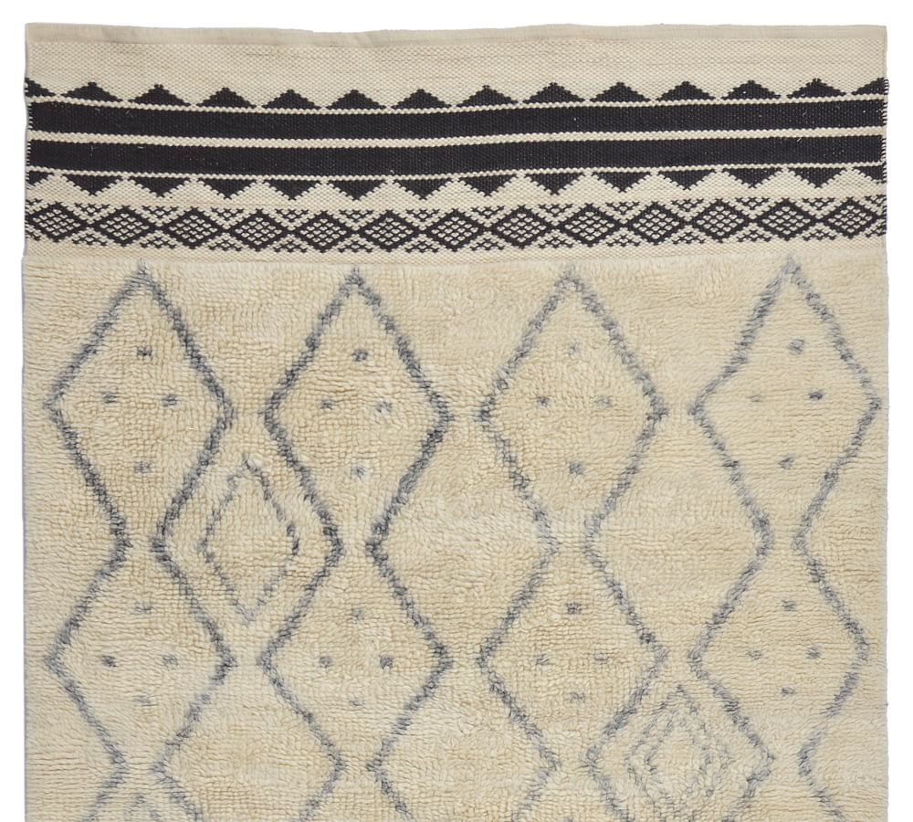 Small Wool Bathroom Rug with Moroccan Decor for sale at Pamono