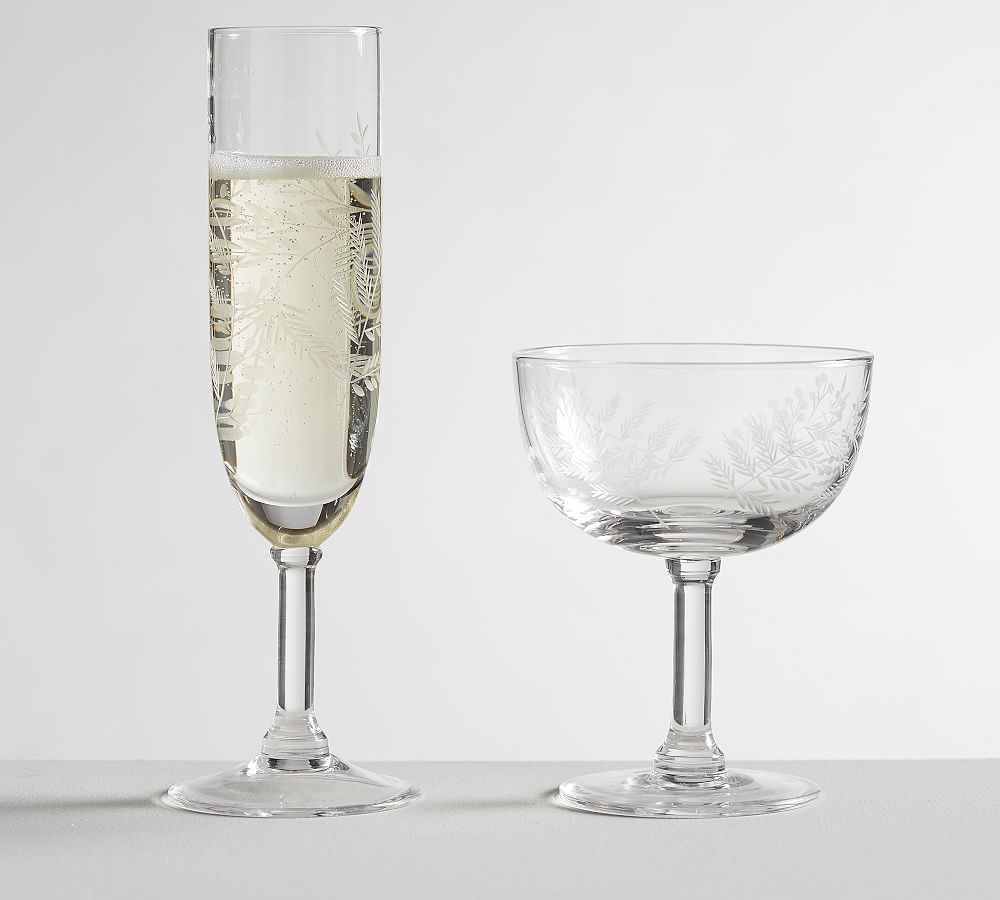 https://assets.pbimgs.com/pbimgs/ab/images/dp/wcm/202332/1060/monique-lhuillier-gabrielle-etched-champagne-glasses-l.jpg