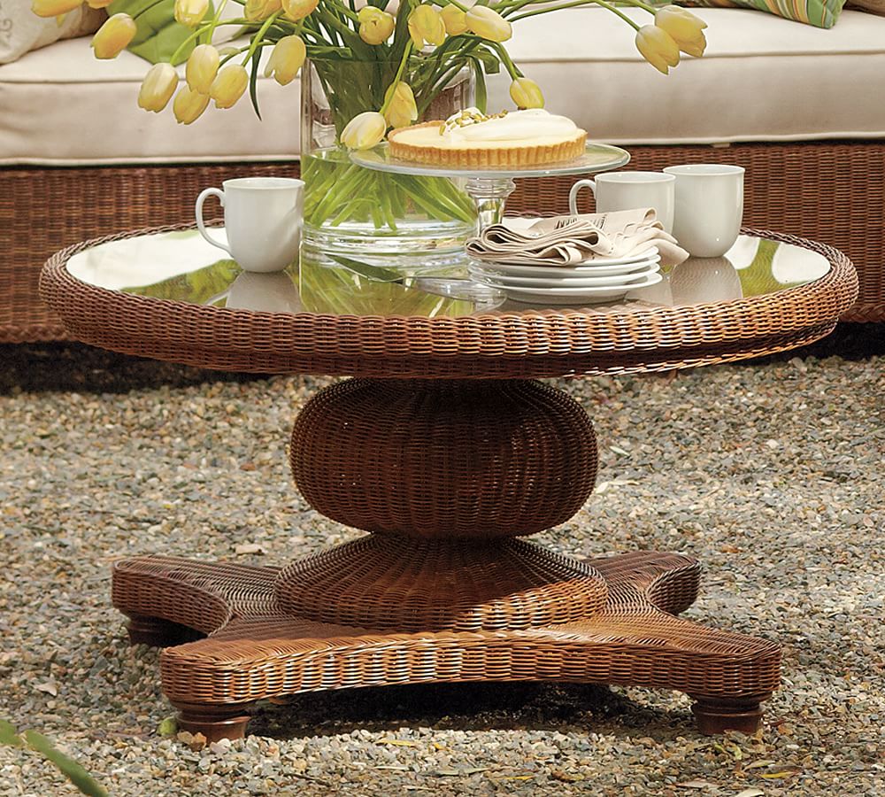 Palmetto All-Weather Wicker Round Pedestal Coffee Table, Honey ...