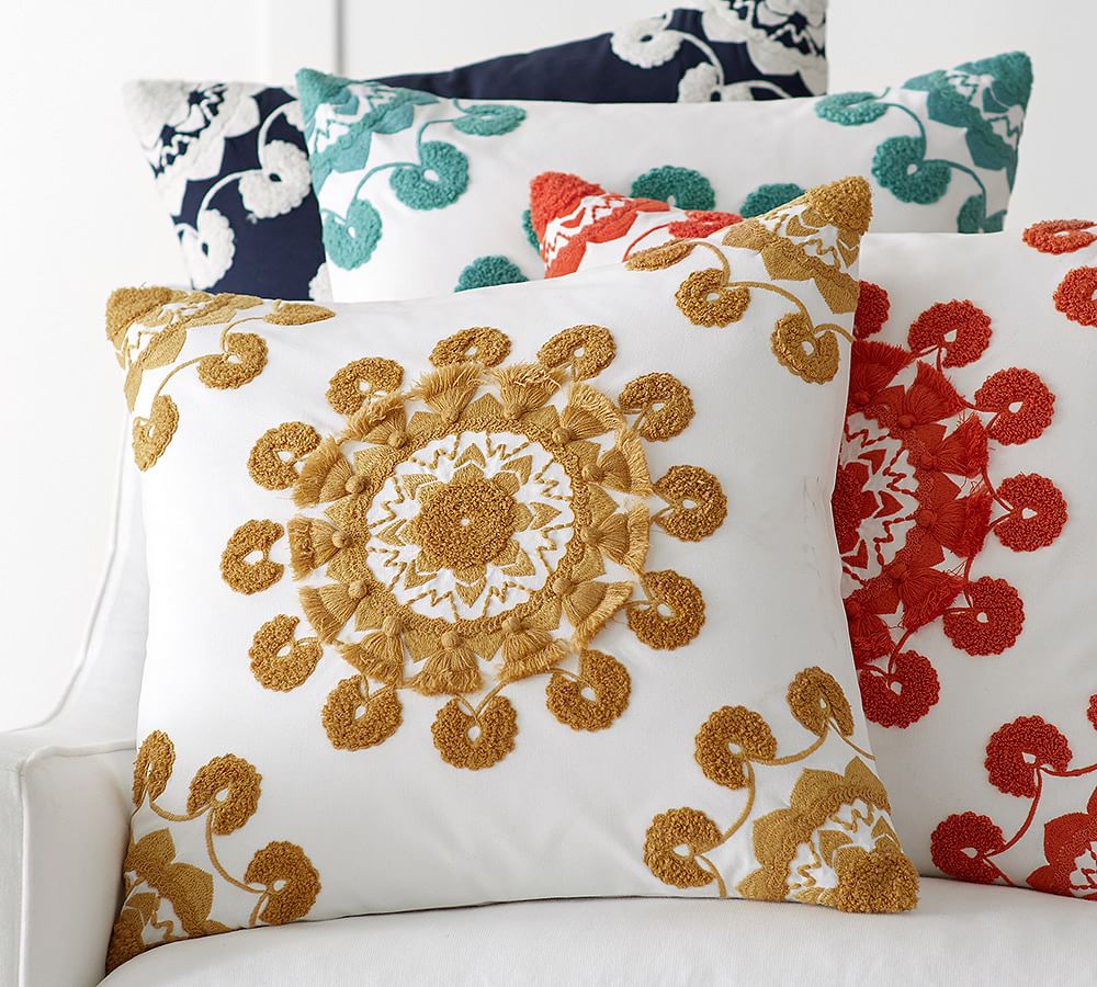 Medallion 2024 pillow covers