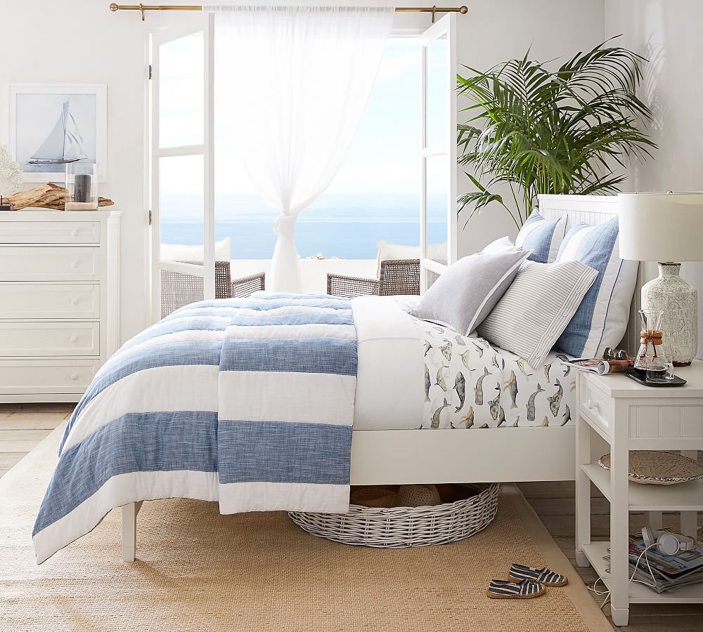 Pottery Barn Teen Beadboard Queen Storage Bed, 35% Off