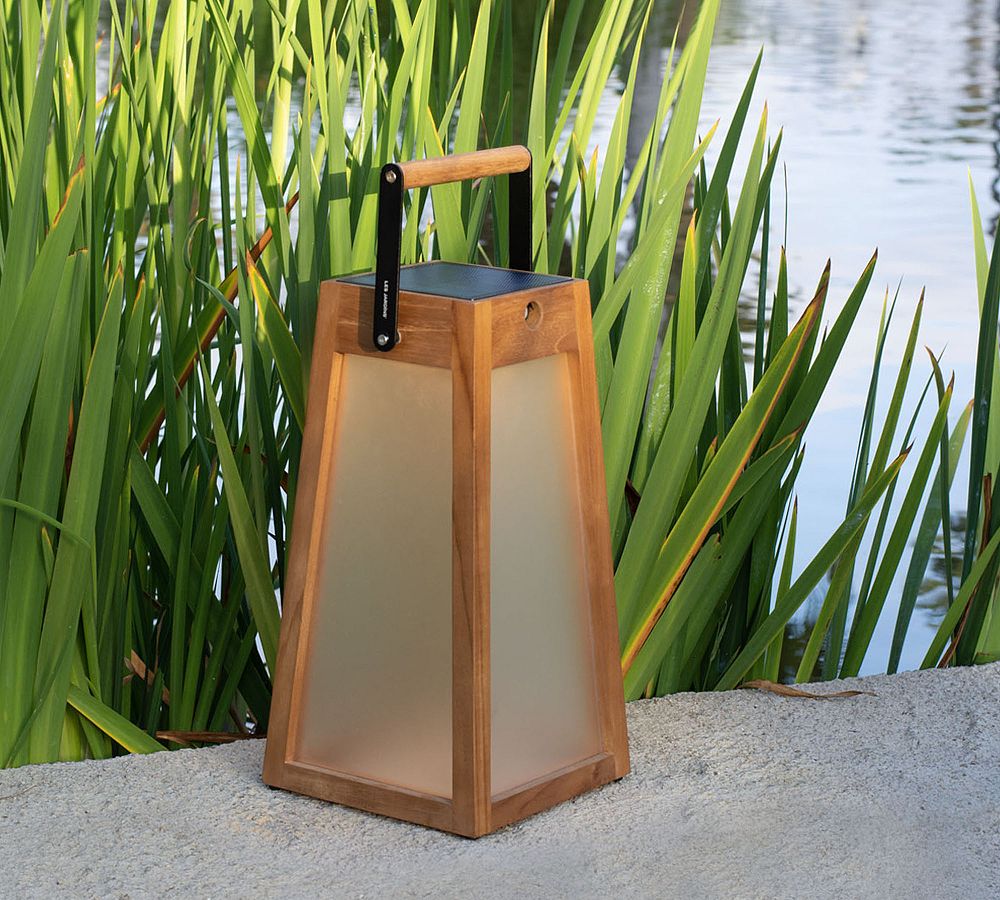 Sonoma on sale solar lantern