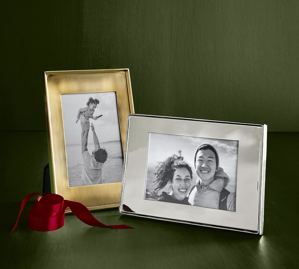 Friends silver metal photo frame with metal enamel look embossed