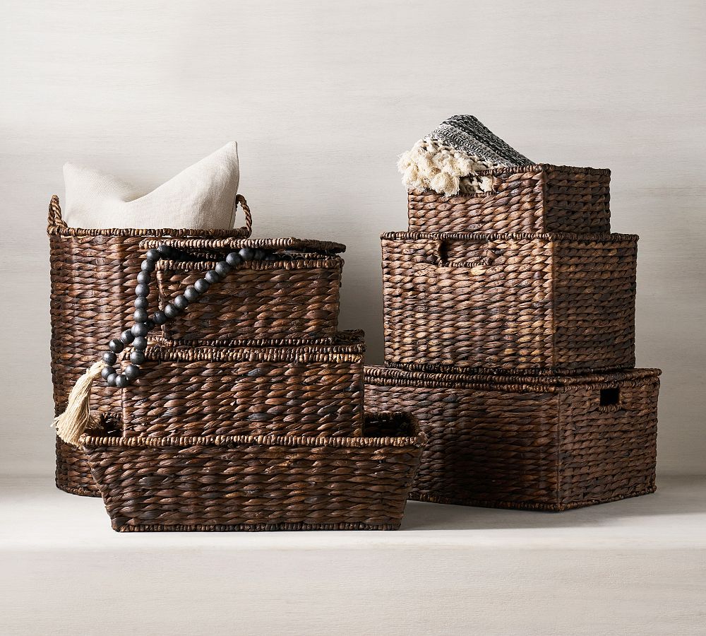 Savannah Handwoven Seagrass Lidded Underbed Basket