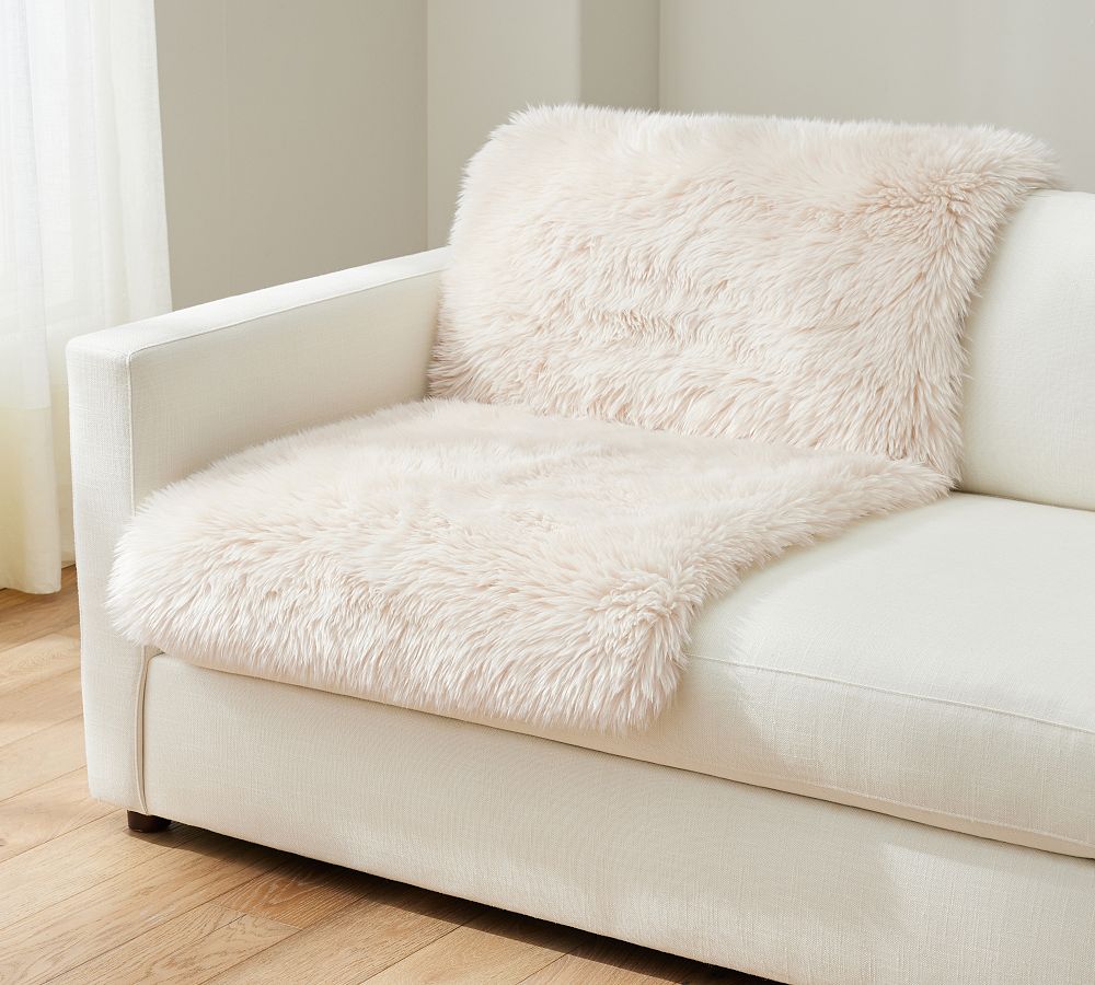 Luxe Faux Fur Pet Throw Blanket